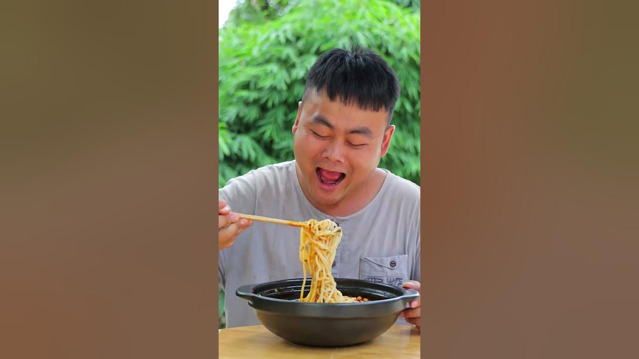 Songsong Turn ordinary noodles into Chongqing noodles in 1 second, mukbang