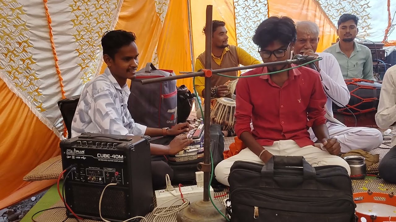 tula abhi wadan ..kubra aai chya bada🙏🙏🙏🌹🌹