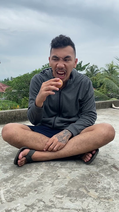 Abrakadabra telur pecah di kepala