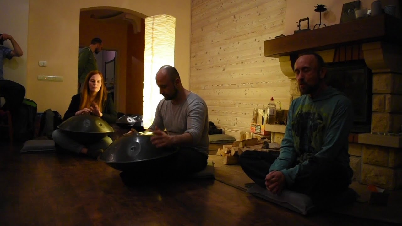 горловое пение и ханг - YouTube