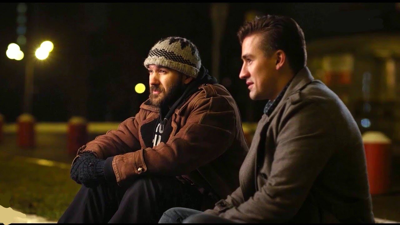 Бомж прожил 2000 лет, а затем убедил атеиста поверить в бога