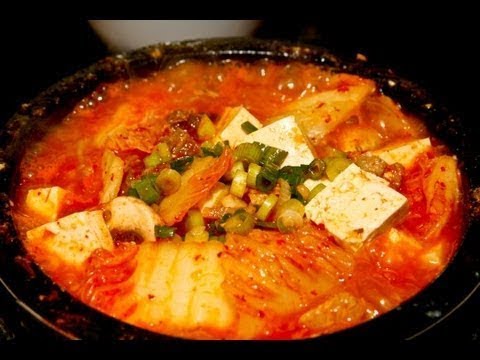 KIMCHI JJIGAE RECIPE- How to make Kimchi jjigae .. kimchi stew fast and easy!