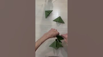 Origami Christmas Tree Decor #diy #diydecor #easychristmastree #origamichristmastree  #christmas