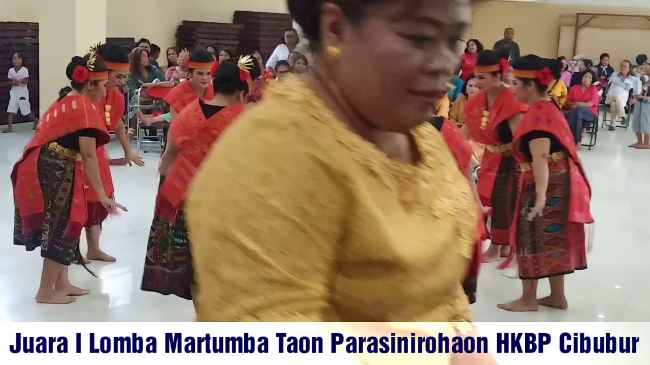 Juara I Lomba Martumba dalam rangka Taon Parasinirohaon HKBP Cibubur