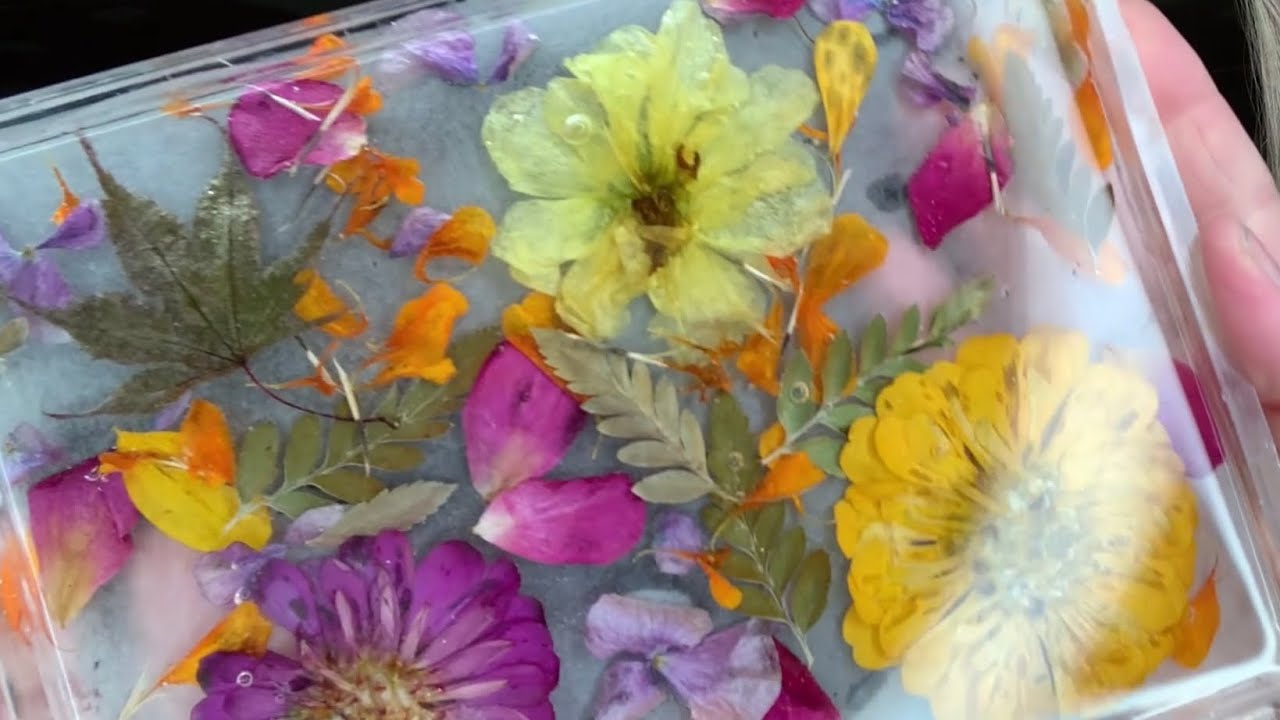 Epoxy Resin Flower Projects Perfect for Spring