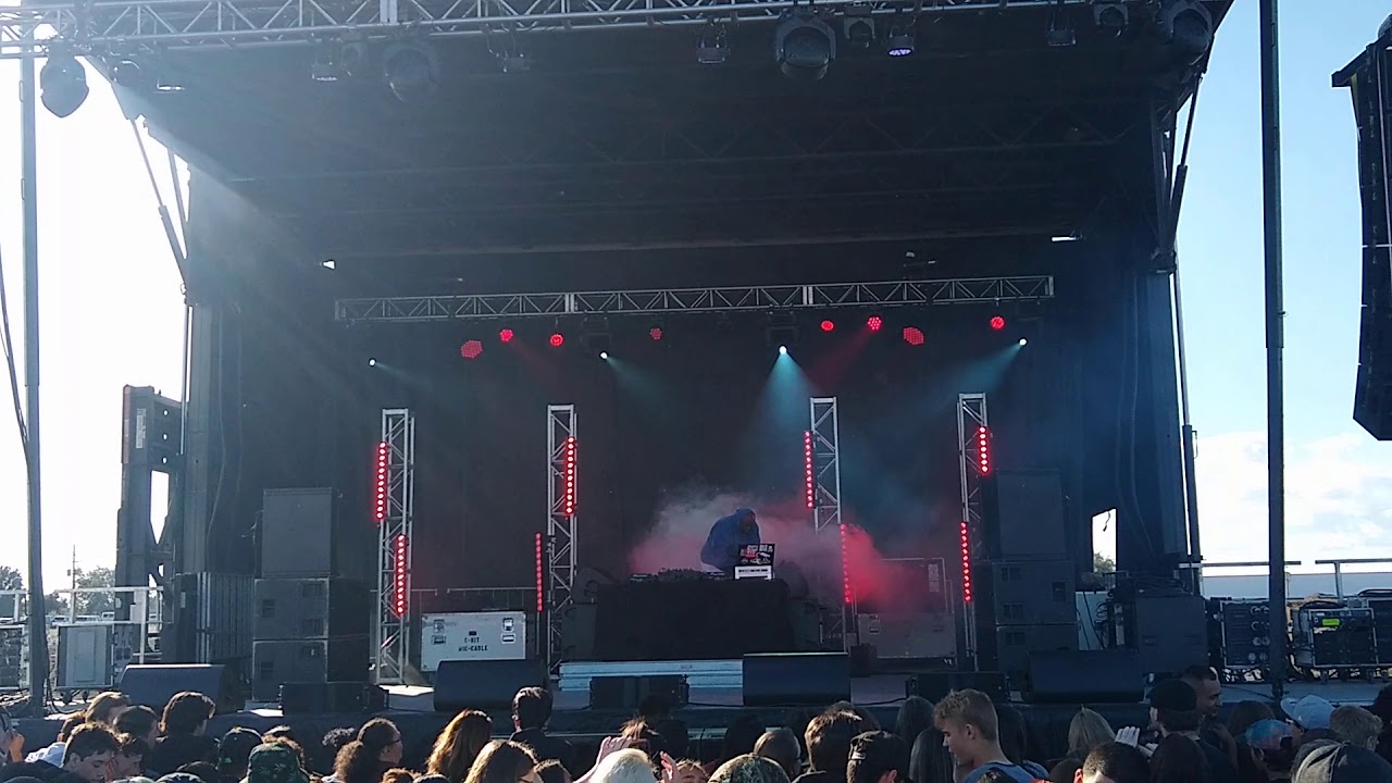 Hotbox Farm live Concert with Snoop Dogg