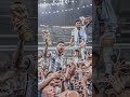 مهما يطلع إشعاعت احنا هتفضل اخوات