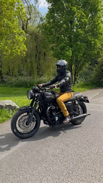 2024 Triumph T120 Black Stealth Edition #triumph #triumphbonneville #belstaff #triumphofficial