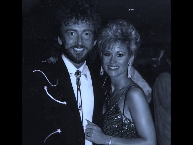 Keith Whitley With Lorrie Morgan - When A Tear Becomes A Rose