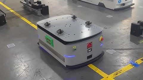 Smart AGV for efficient supply chain management#innovation #logistics #automation #robotics