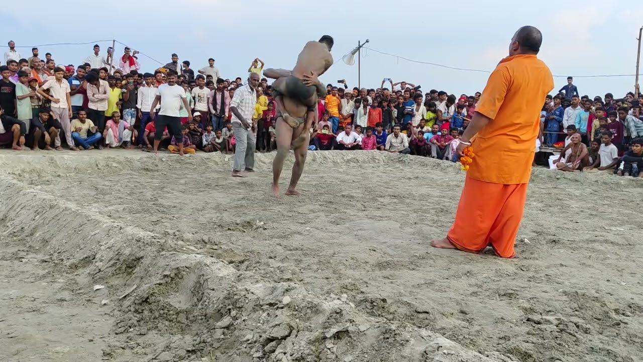 #चहलारी घाट दंगल जबरदस्त कुश्ती # त्यागी बाबा के आश्रम पर