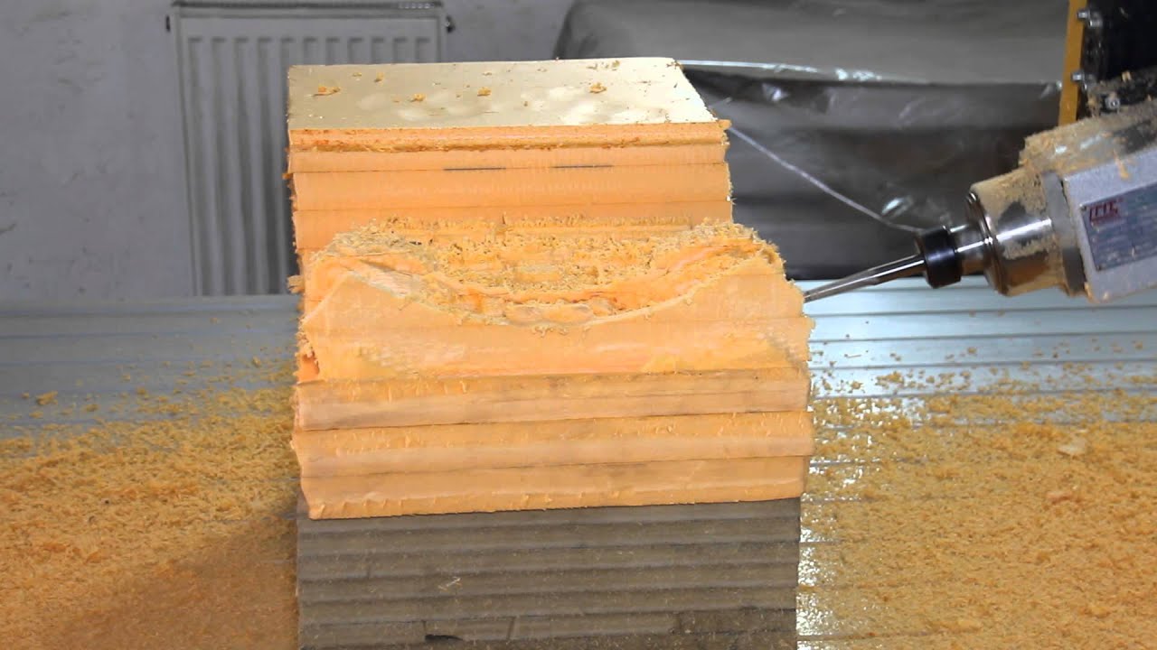 Обрабатывающий центр ЧПУ «Ракета». Обработка поролона http://777russia ...