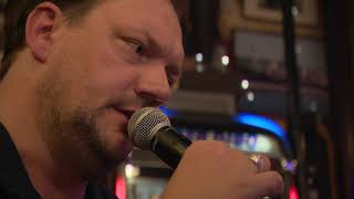 Video thumbnail of "Charly Hübner "Yesterday is here"/Tom Waits - live bei "Inas Nacht", 27.7. 2019"