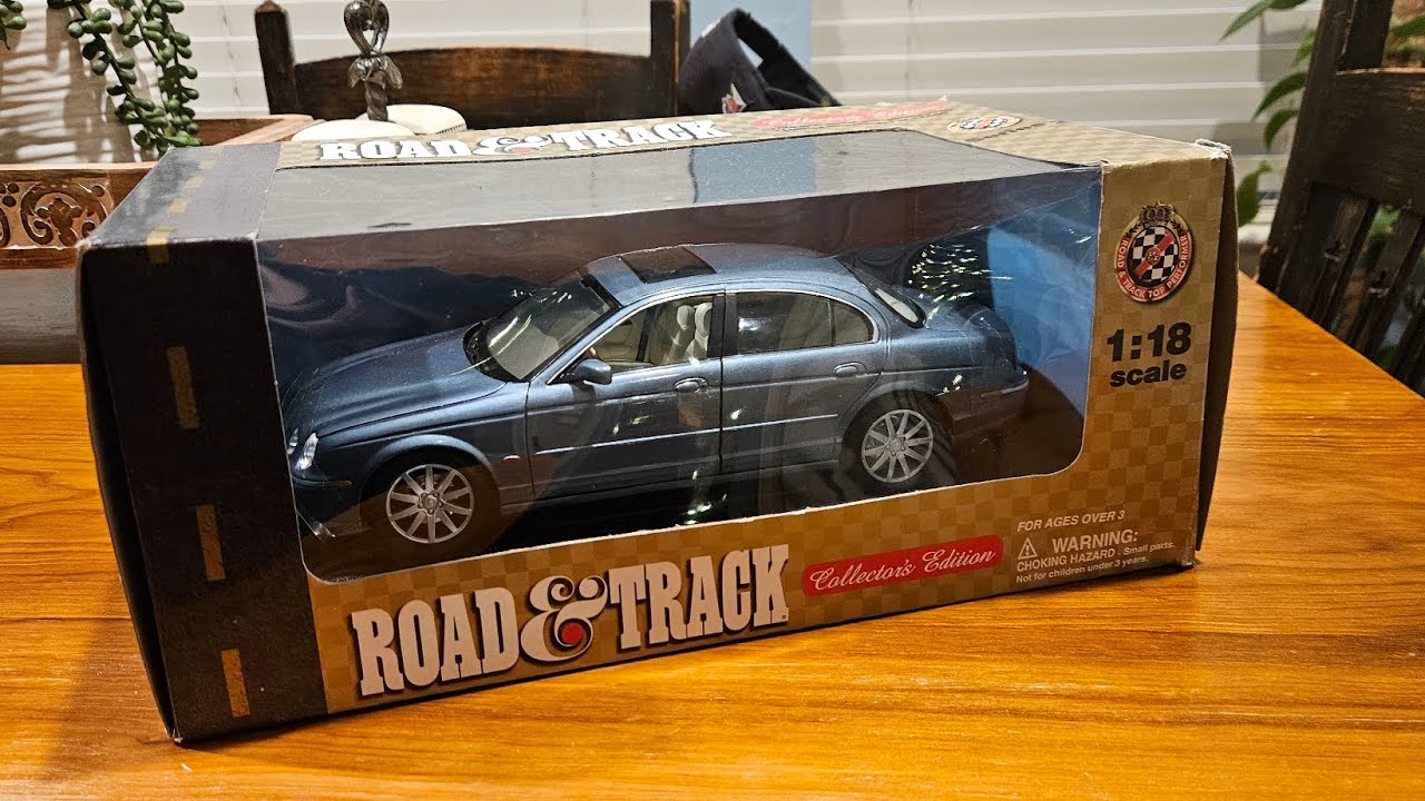 マイスト ジャガーエスタイプ Maisto 1/18 Jaguar S-type Road & Track UNBOXING ( is it a