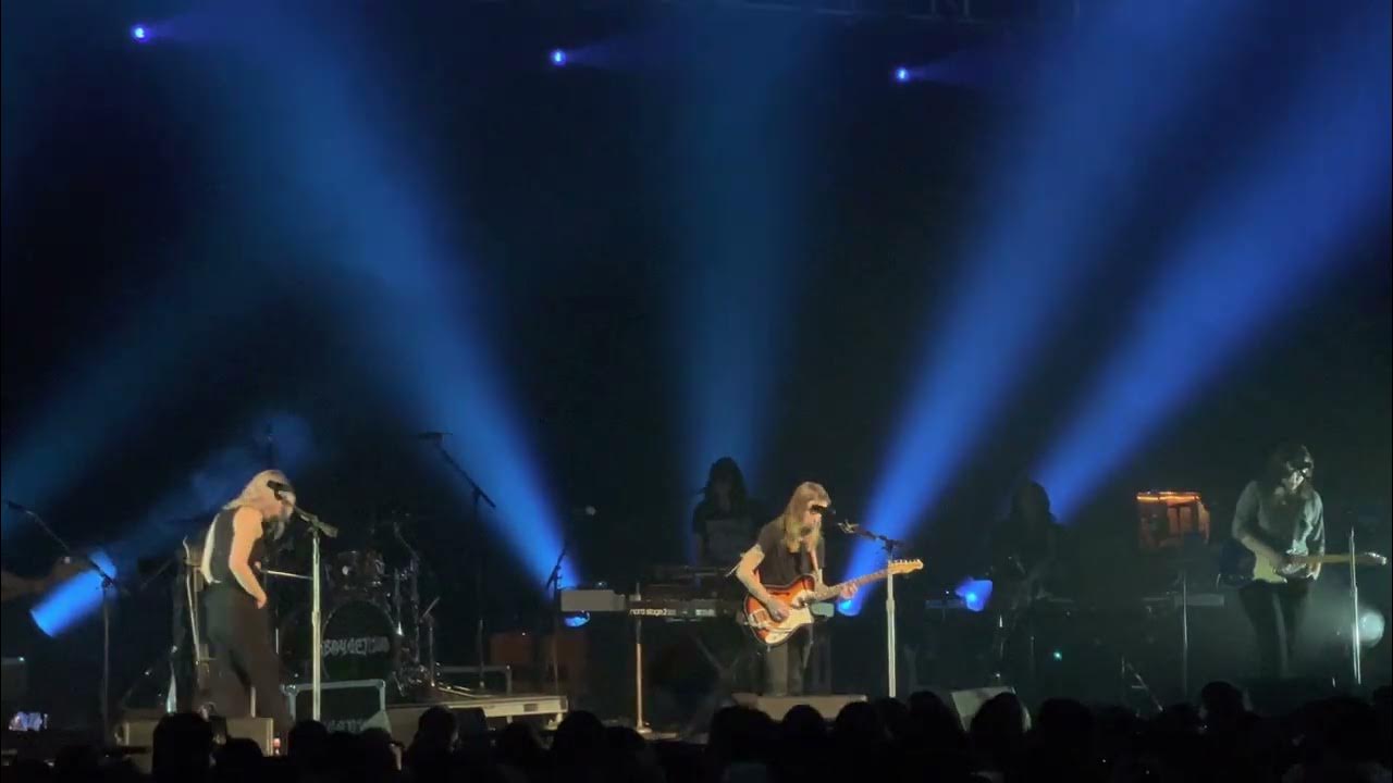 boygenius "Stay Down" Live Fox Theater Pomona 04/12/2023 (14/15