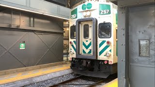 Go Trains At Toronto Union Station Featuring Old Cab Car And A Surprise Horn 4K60