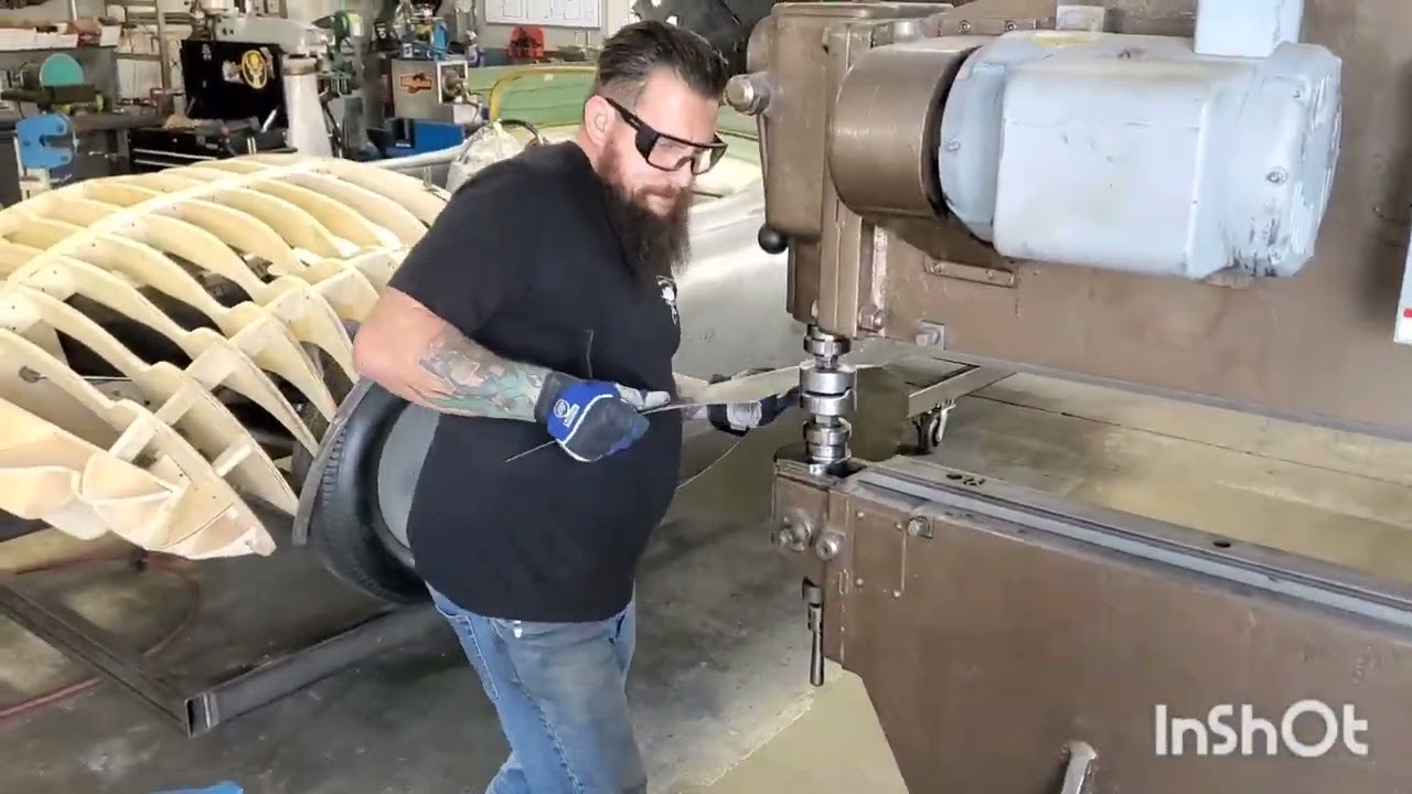 Hot Rod Chavik USA  focused on vehicle time period correct restoration and fabrication