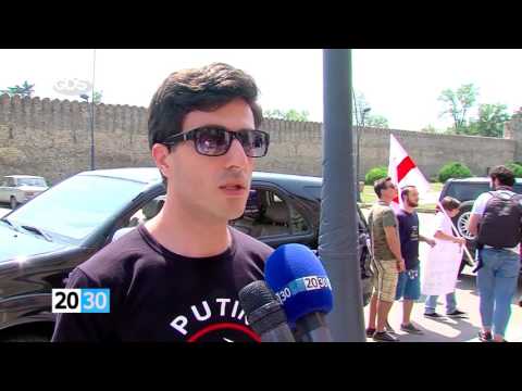 ფიზიკური დაპირისპირება თელავში- რომან ქევხიშვილს ფიზიკურად გაუსწორდნენ