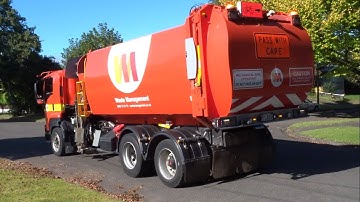 Waste Management - Side Loader / Side Lift - Rubbish Truck with Flashing Cyclist Sign - Truck SL0059