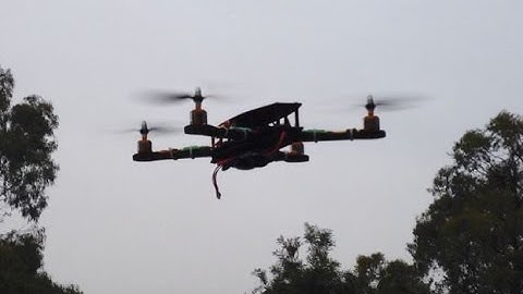 ZMR250 / QAV250 / ZMR430 Quadcopter First Flight. Still a bit Wobbly. Turnigy 2826 1400kV KK2.1HC