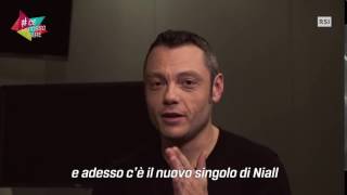 Tiziano Ferro tries to pronounce "Zayn" and "Niall"