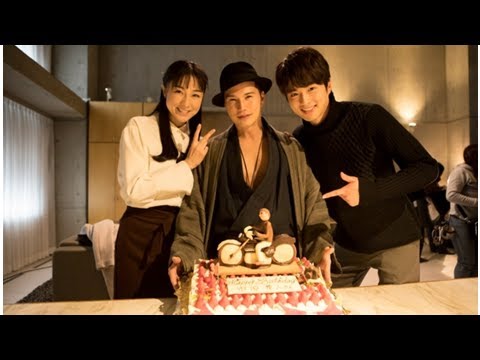 市原隼人『明日きみ』現場で誕生日サプライズ! 伊藤歩&白洲迅もお祝い