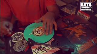 Beatmaking PO-33 K.O! SCRATCH PT01 NUMARK