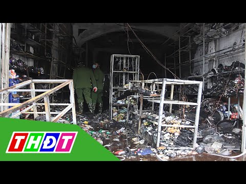 Video Thái Bình: Cháy căn nhà 3 tầng, một học sinh lớp 9 tử... - YouTube