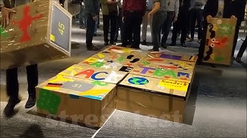 BTTF Teambuilding large groups cardboard bridges