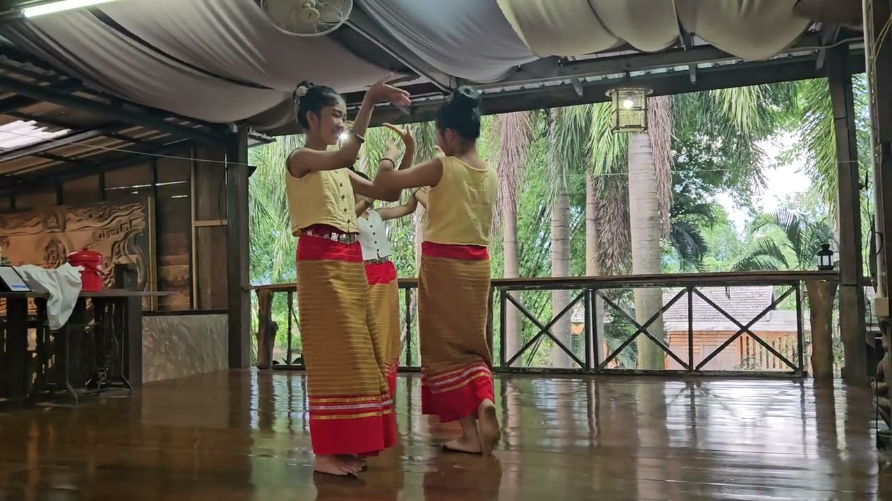 ฟ้อน ล่องแม่ปิง บ้านสวนอุ้ยคำ