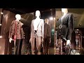 италия Венеция коллекция Prada , Versace, miu miu осенняя коллекция витрины