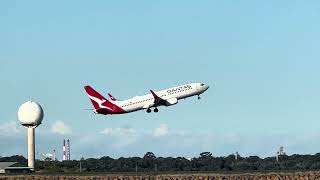 Qantas & Singapore A380-841, Etihad B787-9 & various domestic flights depart Sydney on16R