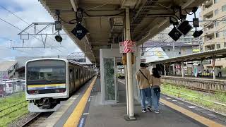 209系　総武本線　佐倉駅発車シーン