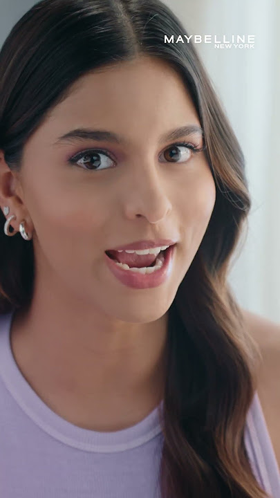 Looks like our girl Suhana has something super exciting to spill! 🤭