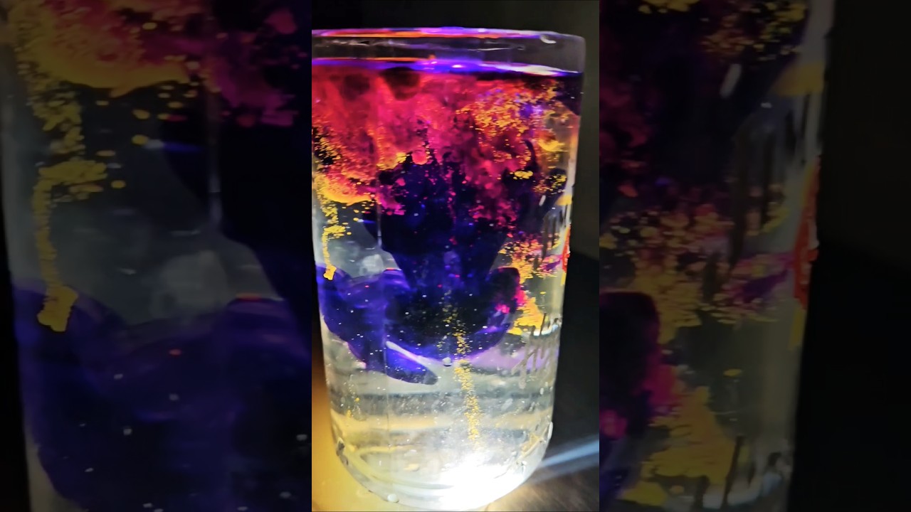Colourful 🧡💜💙Water Magic🥃😍#halditrend #haldiwater #watermagic #haldiwatertrend #trending #viralvideo