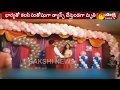 Man dies on stage while dancing with wife on DDLJ song