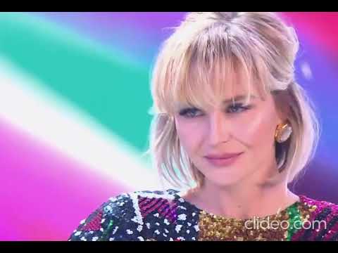 Полина Гагарина - Позвони мне позвони (Новогодний голубой огонек 01.01.2024)
