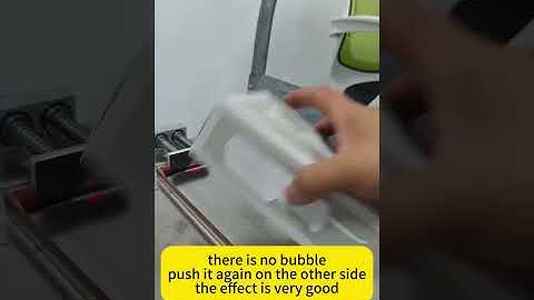 Chúng tôi là nhà sản xuất đầu nguồn của máy dán nhãn,chỉ cần điều chỉnh tấm chắnđến vị trí thích hợp