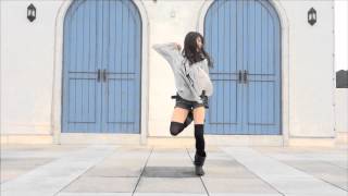 mirrored Dance   massara Blue Jeans Hd