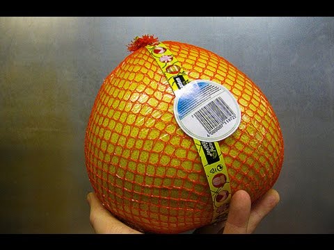 Video: Hur Man Skär En Pomelo