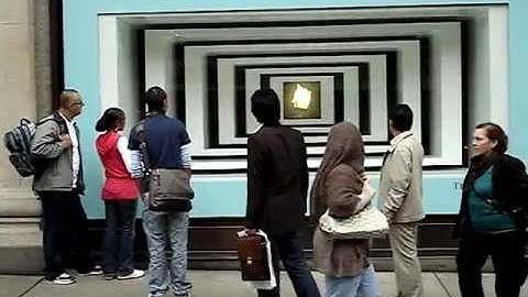 3D holographic Selfridges window display