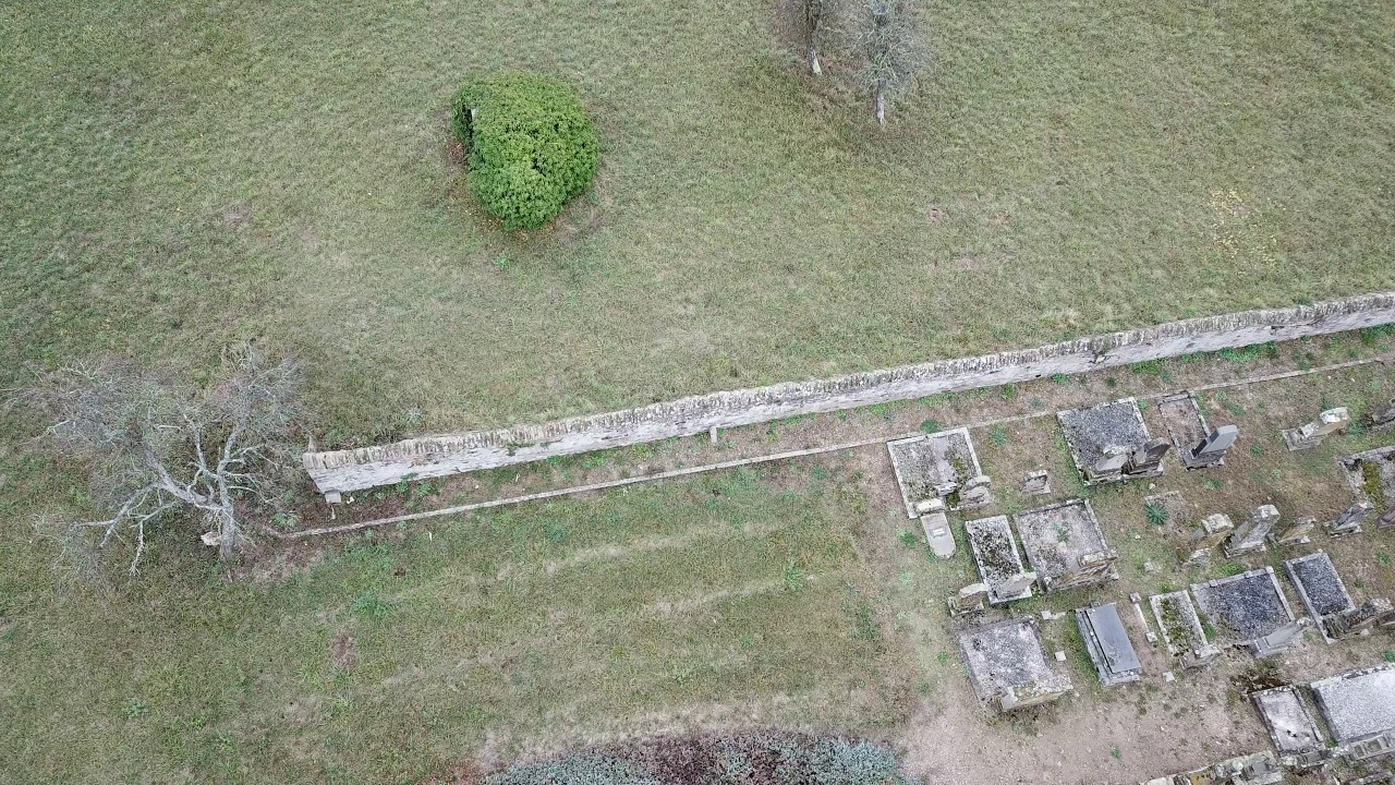 Cimetiere juif de Westhoffen vu d d'un drone