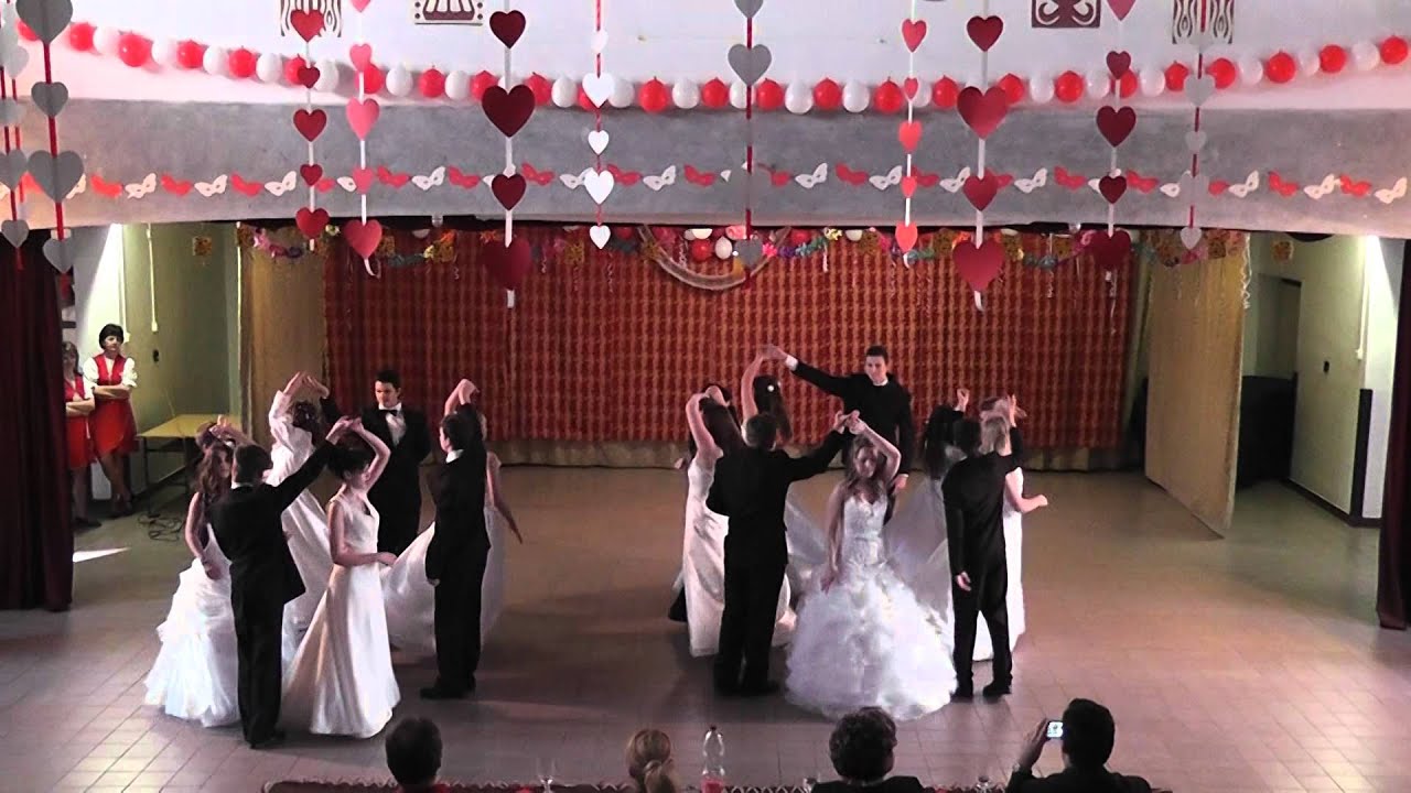 Nyitótánc-Bécsi keringő 2015. Emőd