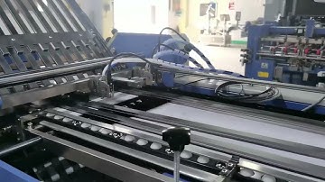 Booklet pharma folding machines with 5 gluing
