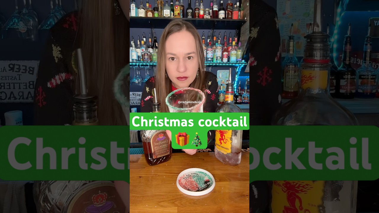 What liquor goes well with egg nog? #christmasdrinks #christmascocktails #holidaydrinkrecipe