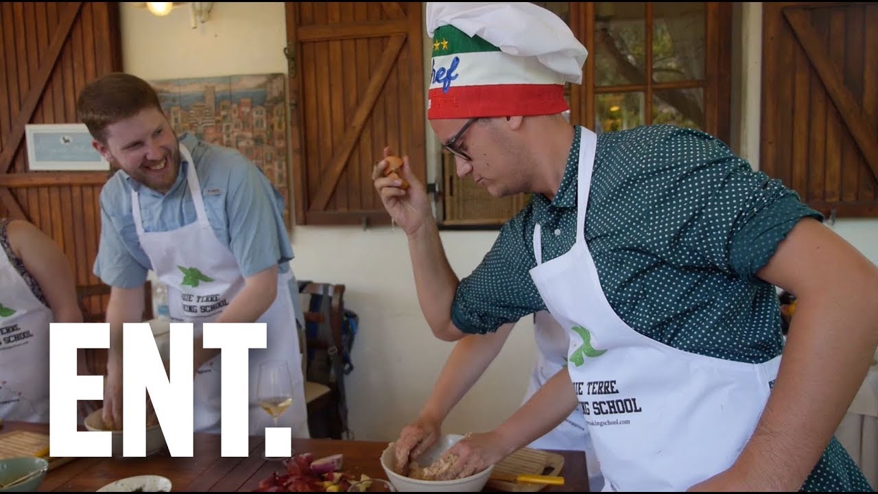 Försöker laga mat som Salt Bae "Vem fan har saltat det här" - EN UDDA RESA #10