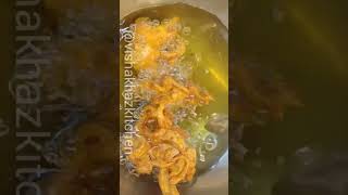 kanda bhajji 🎊🎉#song #music #vishakhazkitchen #trending #cooking #ytshorts #youtube #tune #love #fun