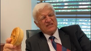 A Christmas Message From Bob Katter!
