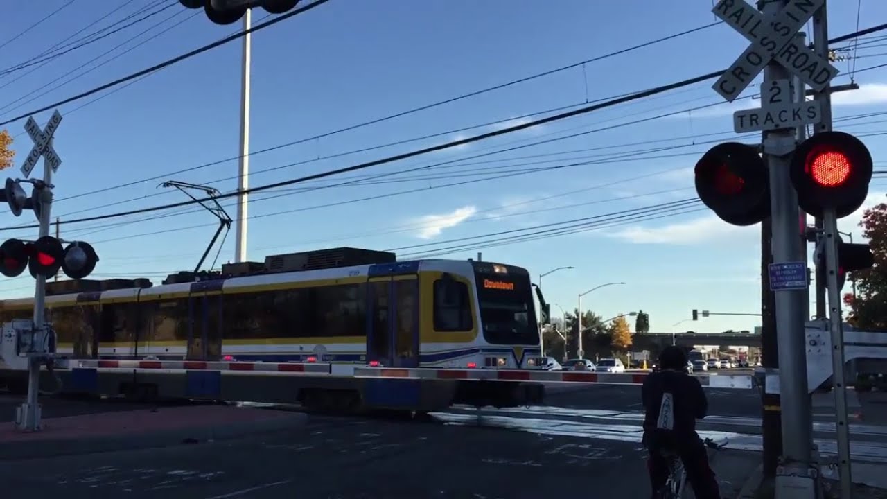 65th Street Railroad Crossing, SACRT Light Rail, New Barriers, Sacramento CA