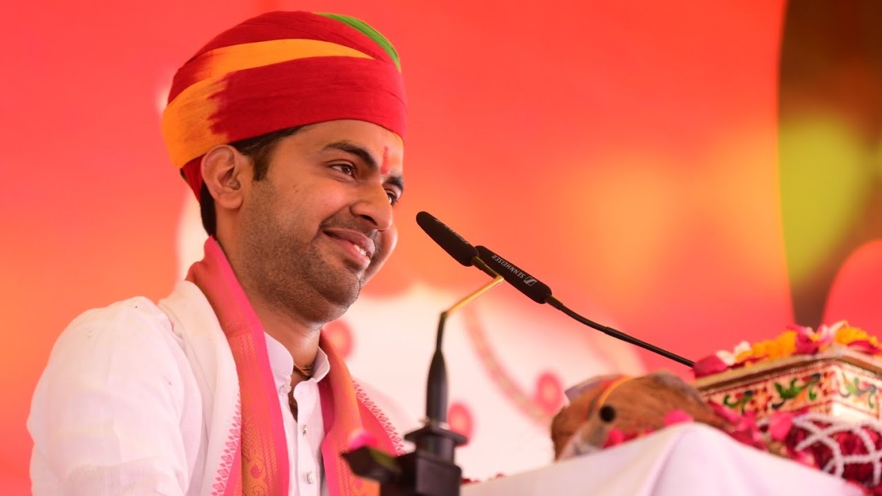 जय जय श्यामा जय जय श्याम जय जय श्री वृन्दावन धाम !! पण्डित श्री रवि जी गौतम ( कंदाफल वाले ) कोटा